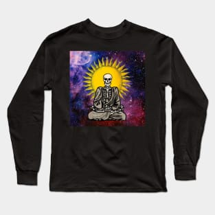 Meditating skull Long Sleeve T-Shirt